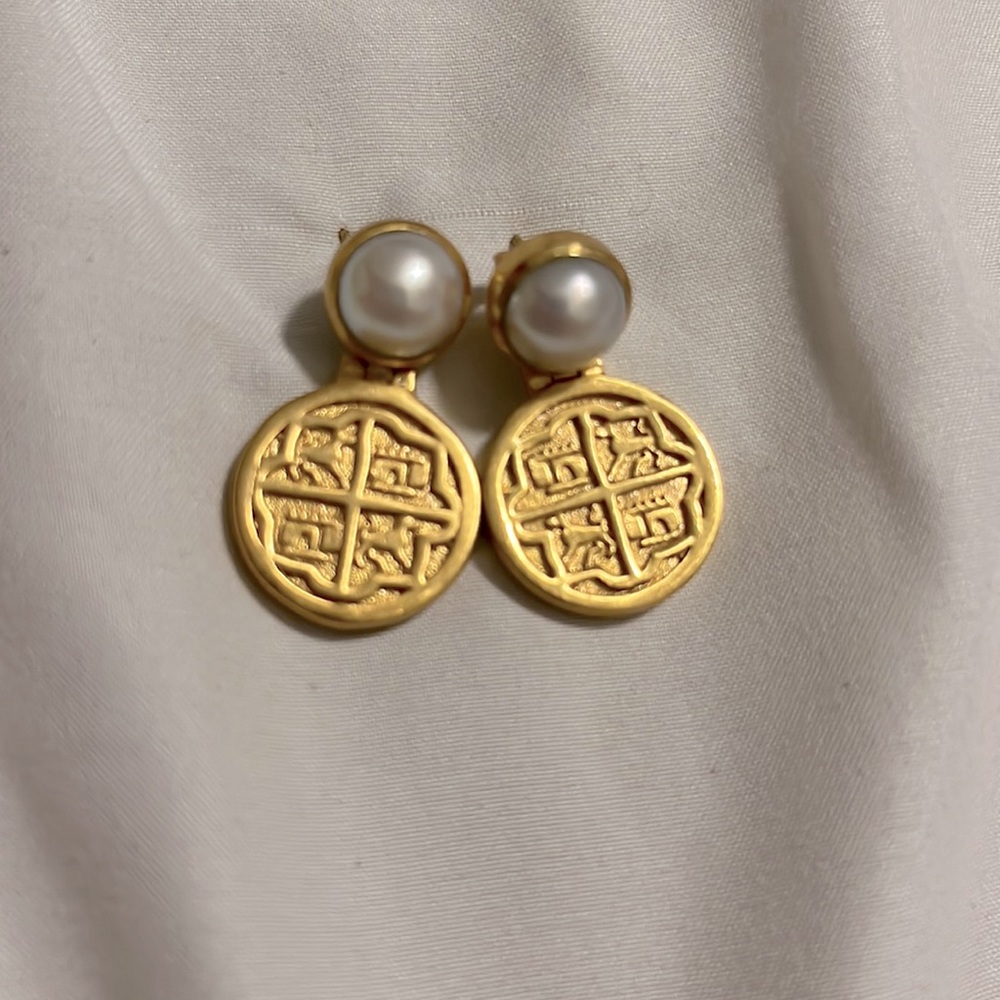 Julie Vos Coin and pearl drop earrings